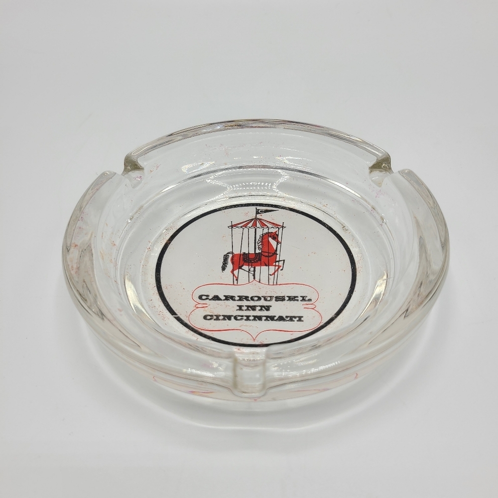 Vintage Carrousel Inn Cincinnati Ashtray Clear Glass Carousel Horse 4.5" - Picture 2 of 9